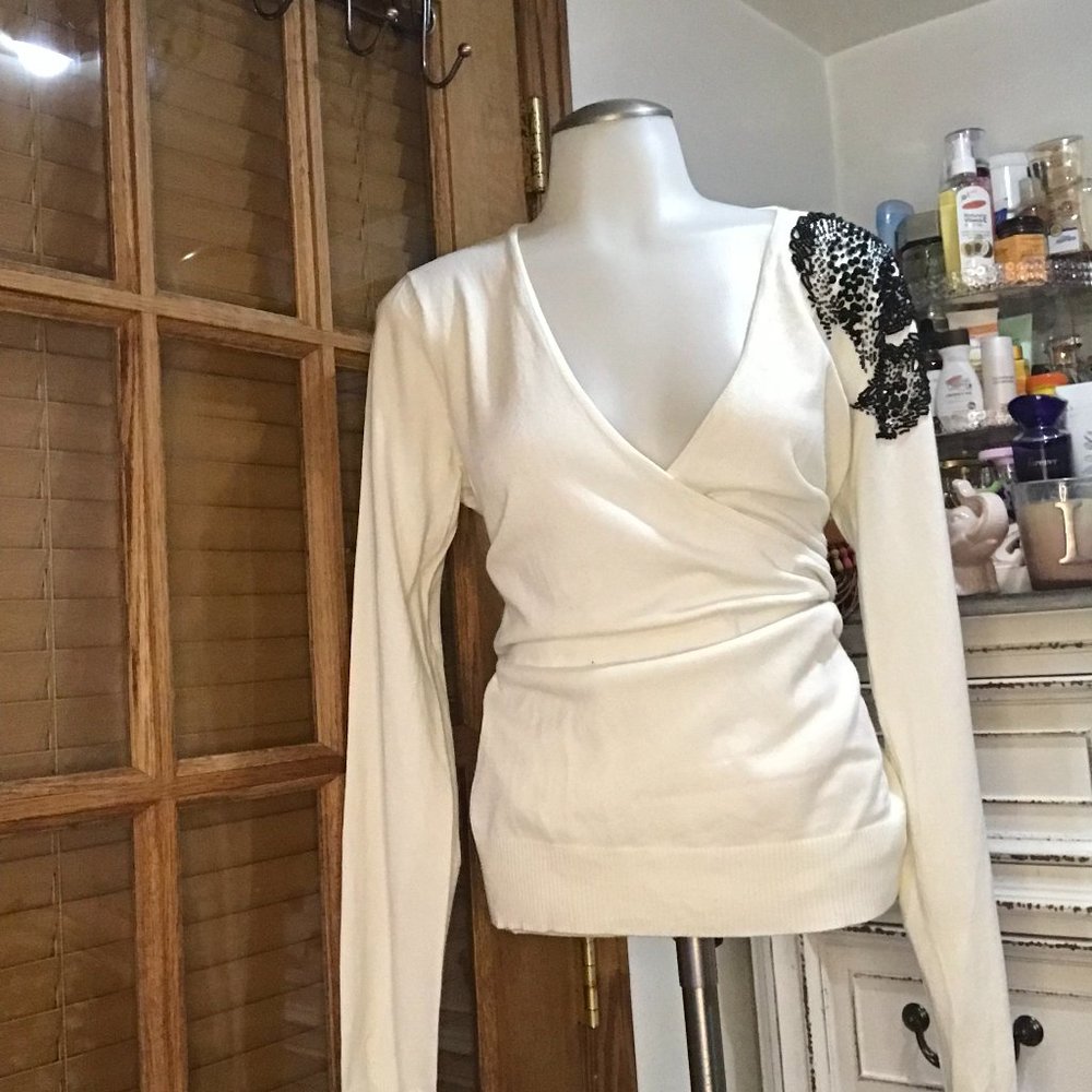 Like New Sweater w embellishment on shoulder By Attention Size L